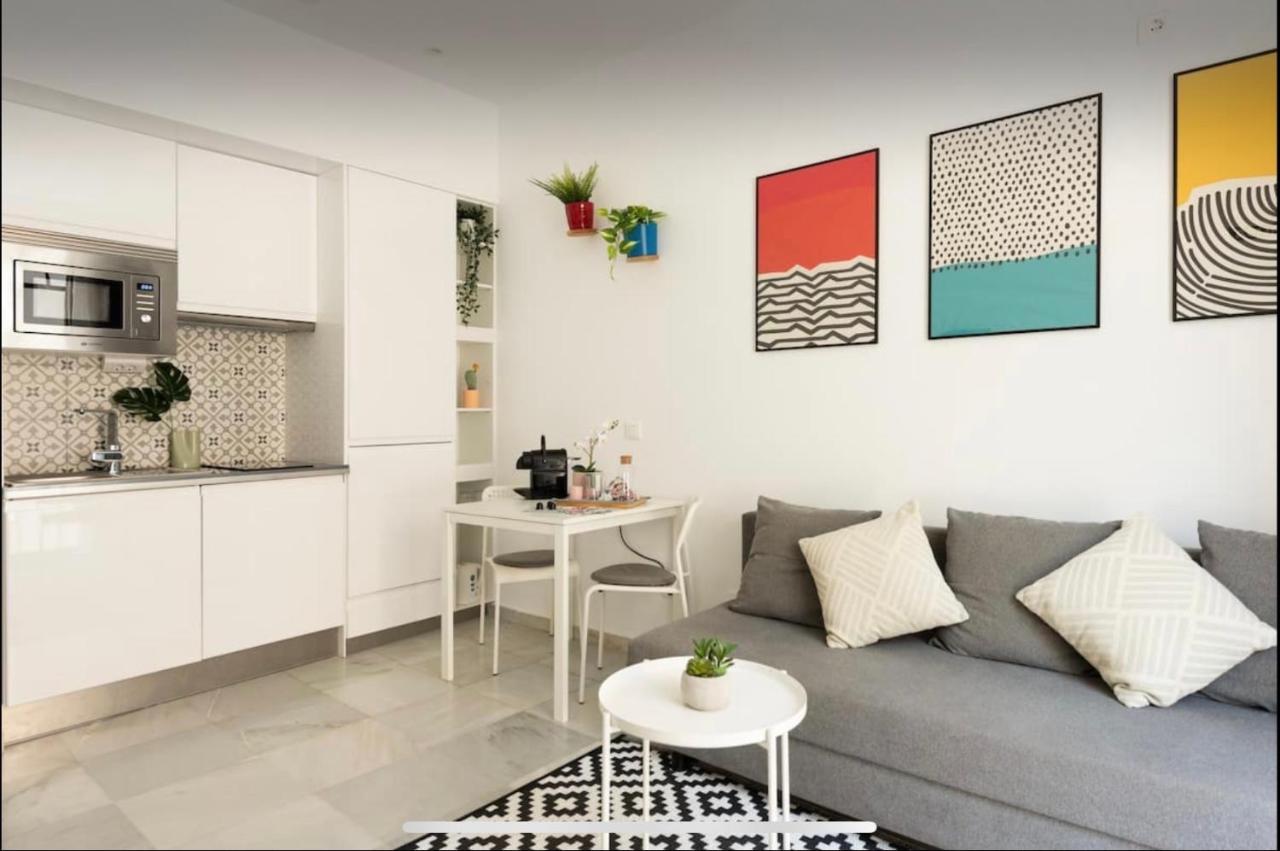 Апартаменты Malaga Centric Best Location And Comfort In Malaga Center Экстерьер фото