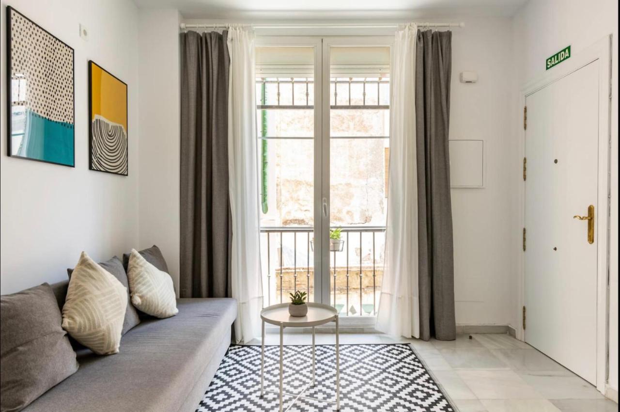 Апартаменты Malaga Centric Best Location And Comfort In Malaga Center Экстерьер фото